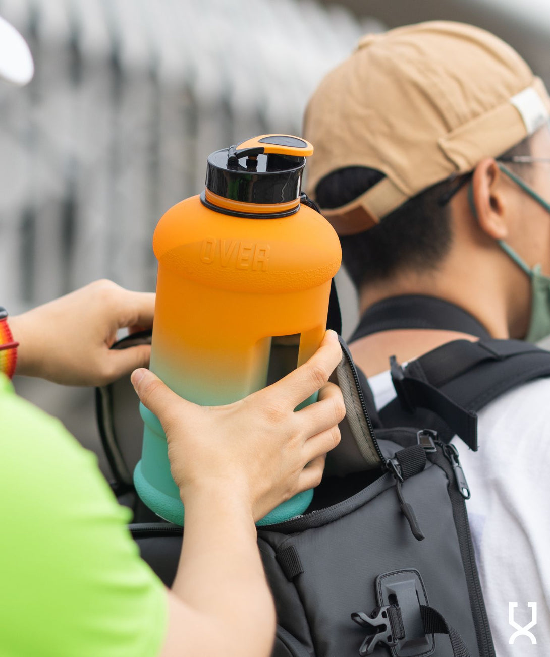 1.5L Oversized Bottle with Flip Cap